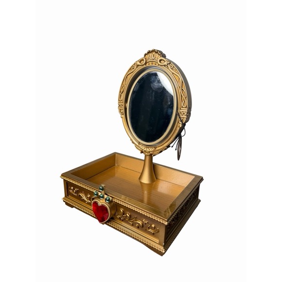 Bath And Body Works Disney Villains Evil Queen Light Up Body Care Tray NIB - Picture 7 of 9